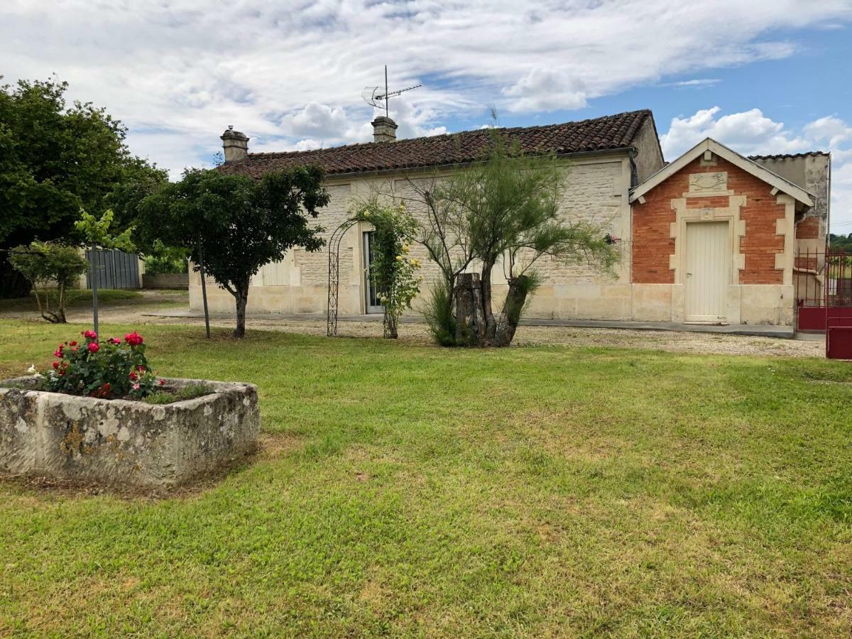 Chez Lysette Villa Mesnac Екстериор снимка